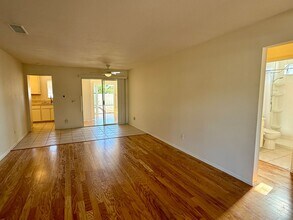 4591 Sunrise Ridge in Oceanside, CA - Foto de edificio - Building Photo