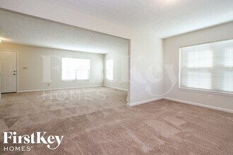 4352 Mahogany Dr in Greenwood, IN - Building Photo - Building Photo