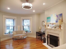 30 Peterborough St in Boston, MA - Building Photo