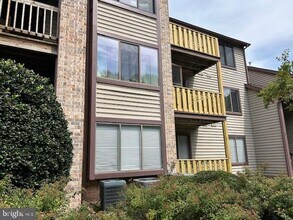 4606 Aberdeen Dr in Mount Laurel, NJ - Building Photo - Building Photo