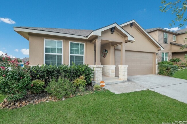 4848 Closed Grip Wy in San Antonio, TX - Building Photo - Building Photo