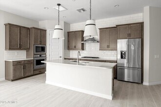 21425 N 59th St in Phoenix, AZ - Foto de edificio - Building Photo