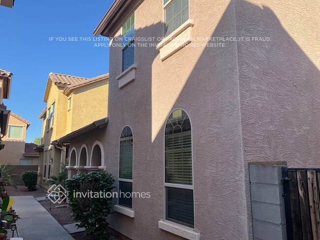 property at 1404 S Ponderosa Dr