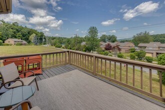 21 Woodbury Dr in Bristol, NH - Building Photo - Building Photo