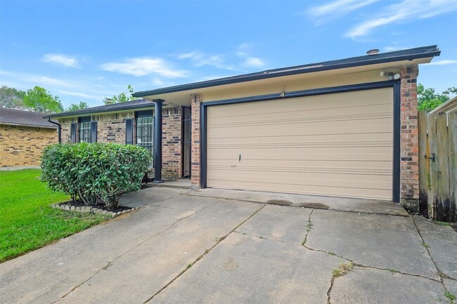 property at 5007 Ridgecreek Dr