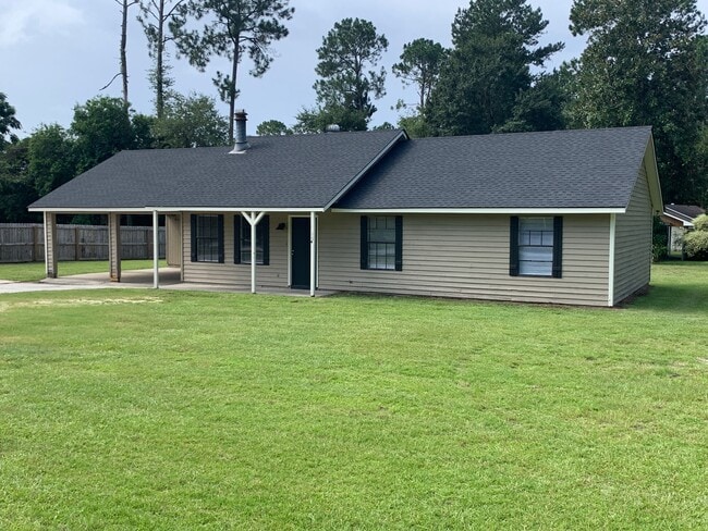 property at 812 Robin Hood Trail