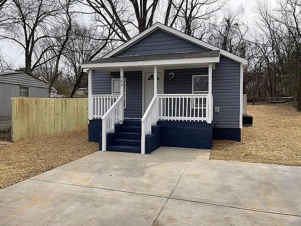 343 Bell St in Mooresville, NC - Building Photo