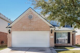 7310 Fox Scene Dr in Humble, TX - Building Photo