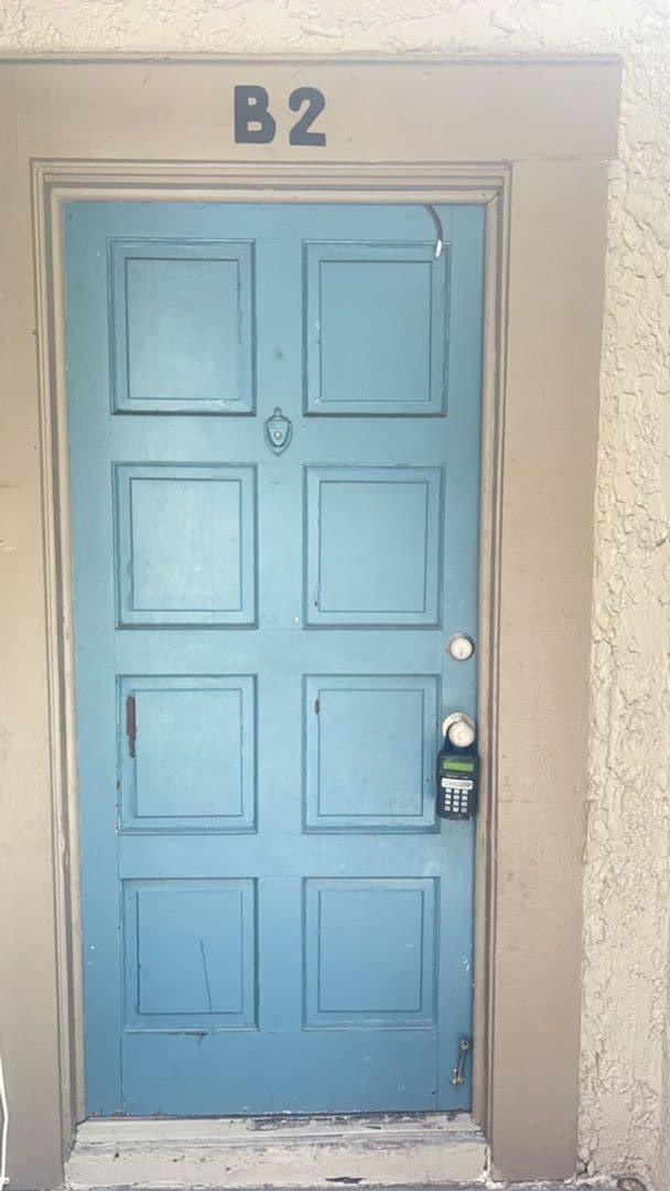 6345 Newtown Cir in Tampa, FL - Building Photo - Building Photo