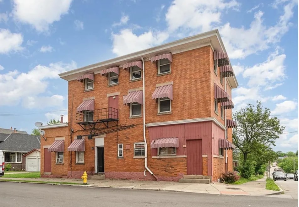 3518 W 8th St in Cincinnati, OH - Building Photo