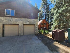 7020 Yaho Ave in Tahoe Vista, CA - Building Photo - Building Photo