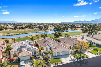 94 Vía Las Flores in Rancho Mirage, CA - Building Photo - Building Photo