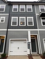 704 Drakeford Ct in Charlotte, NC - Building Photo