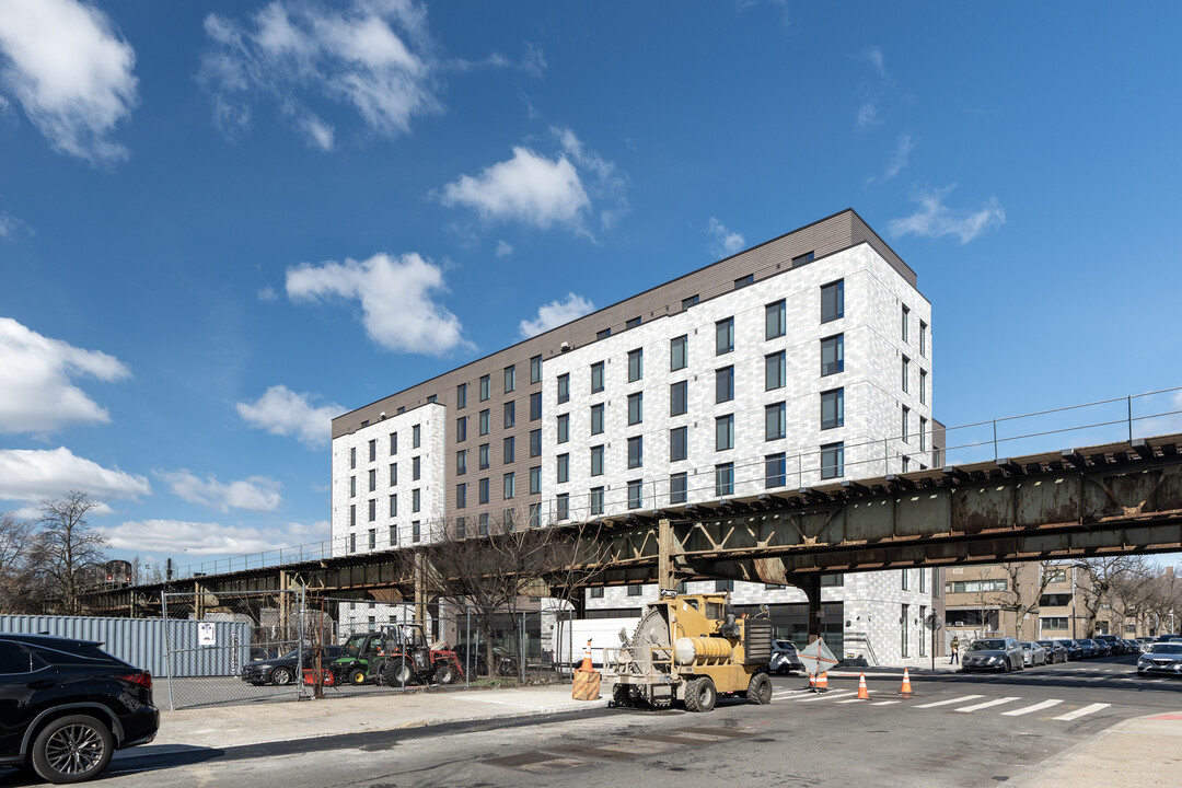 MGX in Brooklyn, NY - Building Photo