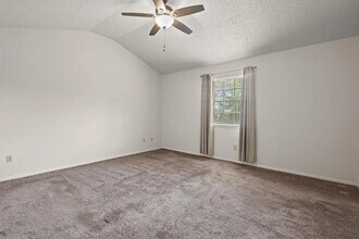 85 E Caldwood Dr in Beaumont, TX - Building Photo - Building Photo