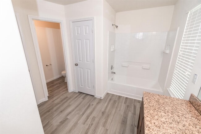 2535 Verano Dr in Richmond, TX - Building Photo - Building Photo