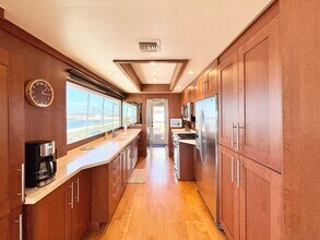 2524 Ocean Dr in Oxnard, CA - Building Photo - Building Photo