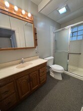 1037 Lake Ave in Fort Wayne, IN - Building Photo - Building Photo