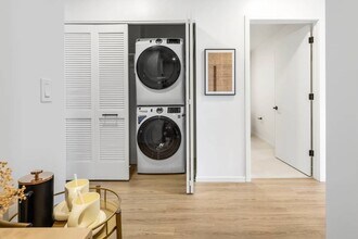 1225 W Fulton Market in Chicago, IL - Building Photo - Building Photo