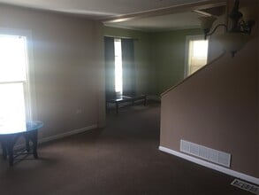 621 Hutchinson St in Big Rapids, MI - Building Photo - Building Photo