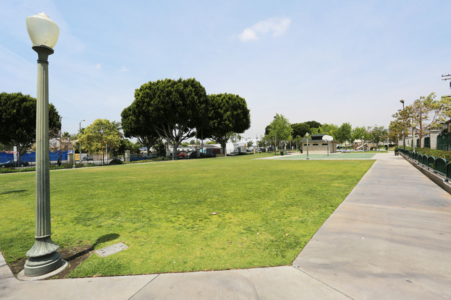 7959 Bright Ave in Whittier, CA - Building Photo - Building Photo