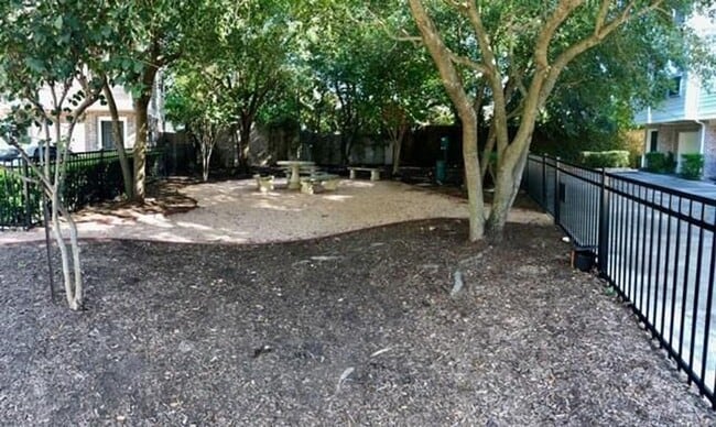 property at 3001 Murworth Dr