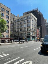 64 W 15th St in New York, NY - Foto de edificio - Building Photo