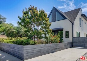 3641 Greenwood Ave in Los Angeles, CA - Building Photo