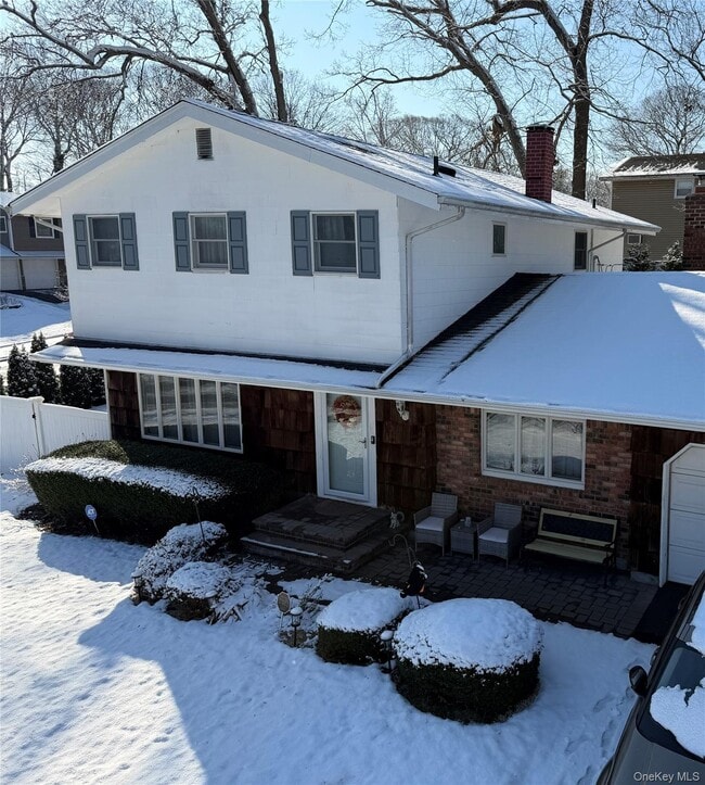 property at 32 Landview Dr