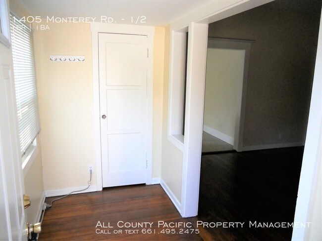 1405 Monterey Rd-Unit -1/2 in South Pasadena, CA - Foto de edificio - Building Photo