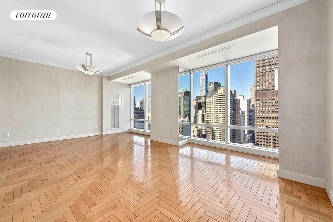 845 United Nations Plaza in New York, NY - Building Photo