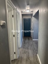 112 E Bernal Dr in Salinas, CA - Building Photo - Building Photo