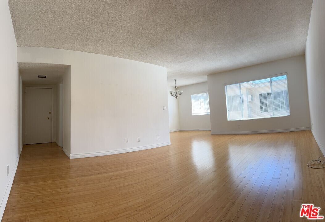 2803 Arizona Ave in Santa Monica, CA - Building Photo