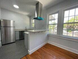 418 E Virginia St in Tallahassee, FL - Building Photo
