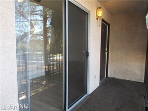 2792 Eldora Cir-Unit -Unit D in Las Vegas, NV - Building Photo - Building Photo