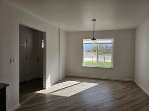 901 Sonata Lane in Cheyenne, WY - Building Photo - Building Photo