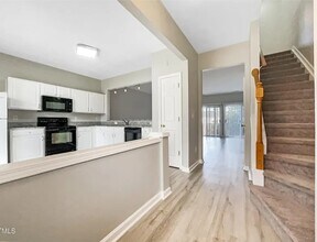 203 Canyon Lake Cir in Morrisville, NC - Building Photo - Building Photo