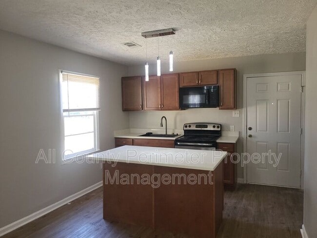 5761 Deborah Dr in Macon, GA - Building Photo - Building Photo