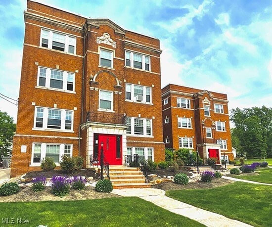 property at 1425 Waterbury Rd