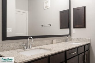 4300 Cromwell Dr, Unit 5106 in Kyle, TX - Building Photo - Building Photo