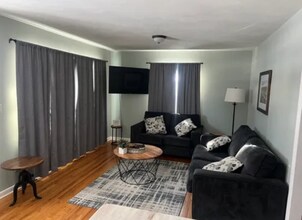 21 Frawley Dr in Baldwinsville, NY - Building Photo - Building Photo