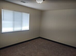 308 29th St Dr SE in Cedar Rapids, IA - Building Photo - Building Photo