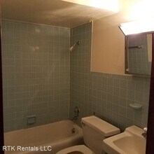 28 E Stewart Rd in Columbia, MO - Foto de edificio - Building Photo