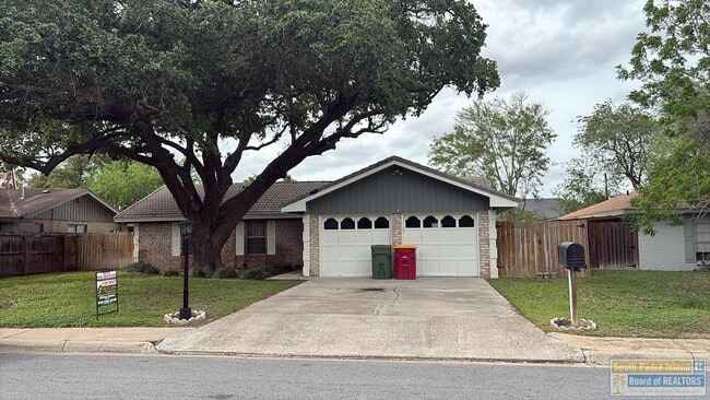 15 Sunnyside Ln