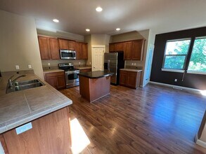 20744 SW Sister Ln in Beaverton, OR - Building Photo - Building Photo
