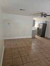 9628 N 13th St, Unit #2 in Phoenix, AZ - Foto de edificio - Building Photo