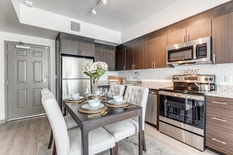 Resia Dallas West in Dallas, TX - Building Photo - Building Photo