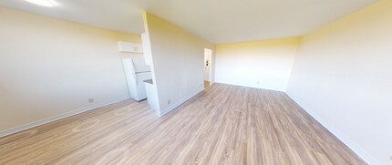 60 Esther Lorrie Dr in Toronto, ON - Building Photo - Building Photo