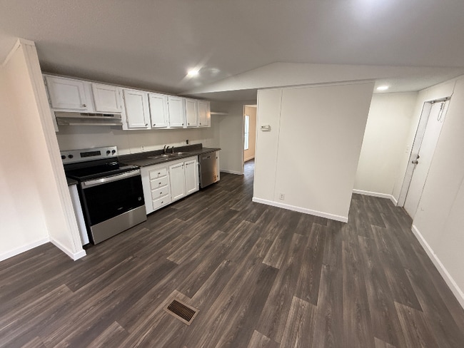 80 Redwood Ln in Atmore, AL - Building Photo - Building Photo