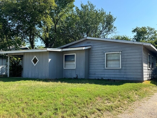 property at 2906 Birch Park Dr